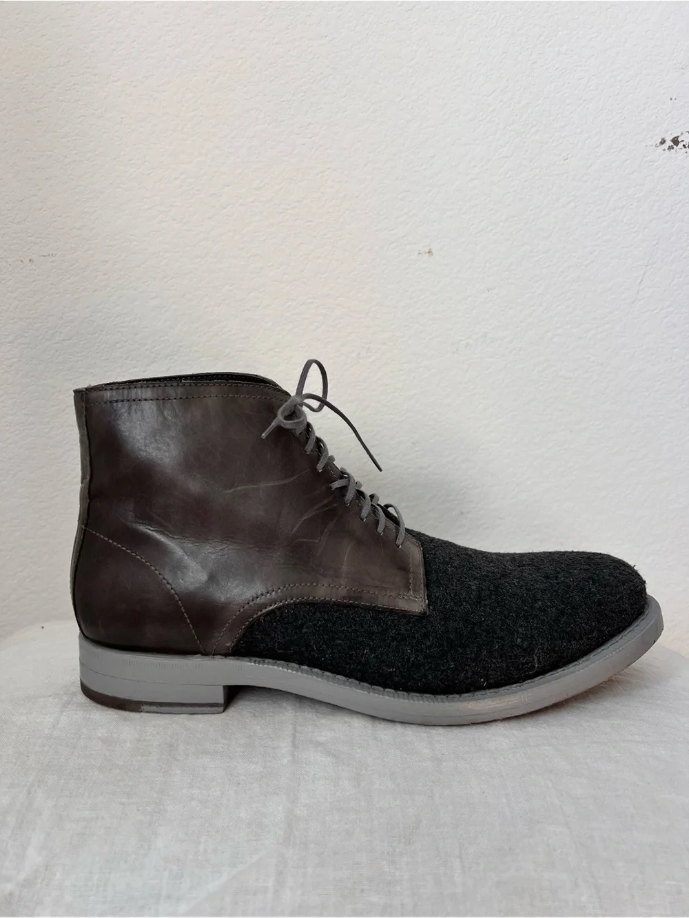 Cole Haan Men’s Roadlots Gray Ankle Boots Size 8.5M Lace-Up Casual Leather Boots